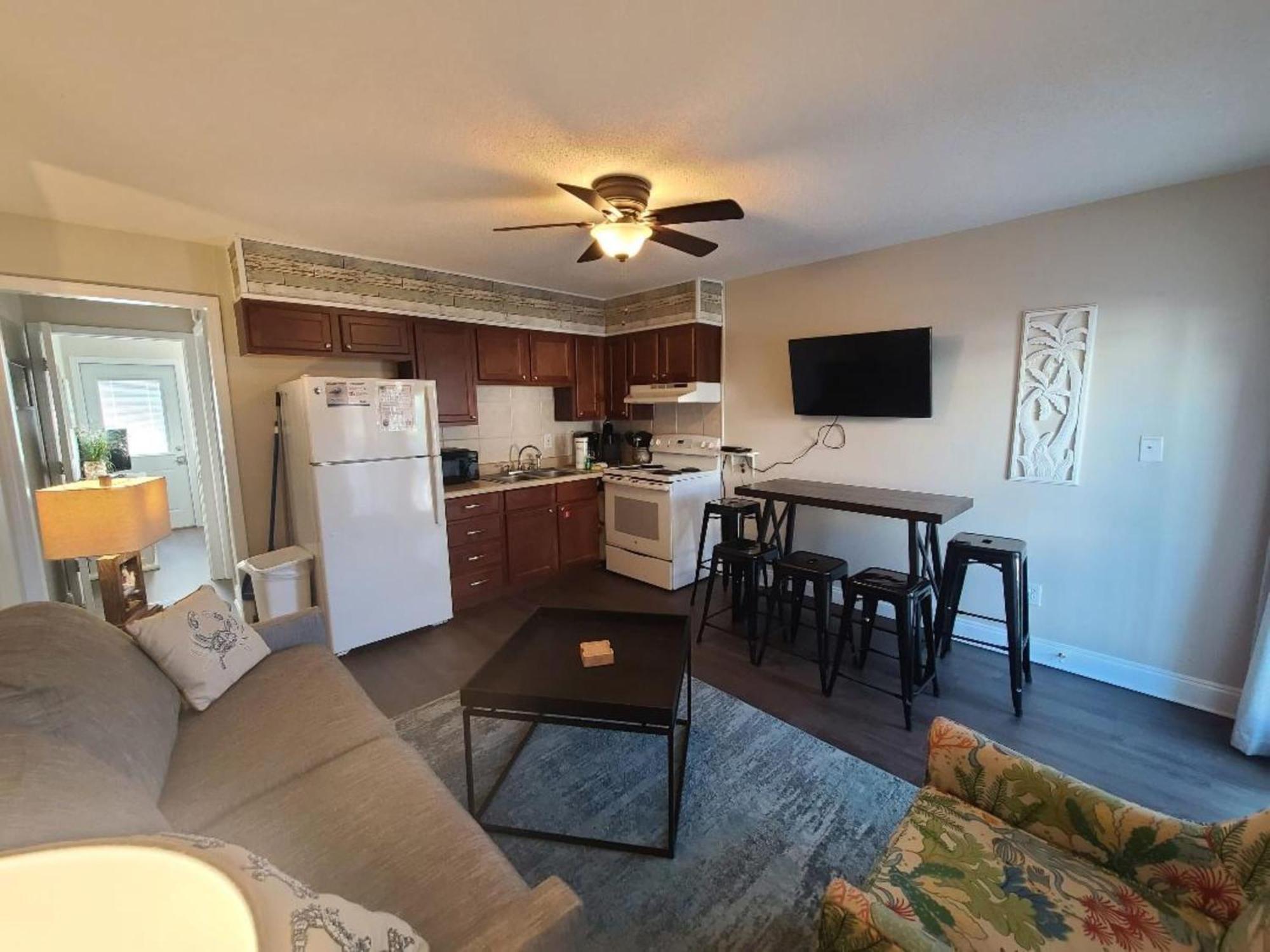 Cozy Condo Just Steps To The Beach, Unit 2 - Sleeps 4 굴프 쇼어스 외부 사진